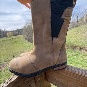 Sorel Brown Emelie Pull-On Leather Boots